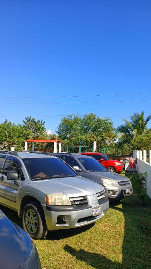 Hotel Lo De Reyes Monterrico Y Sipacate Las Quechas Exteriér fotografie